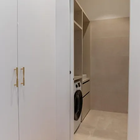 Elizabeth - Grand Family Apartment Slovenj Gradec